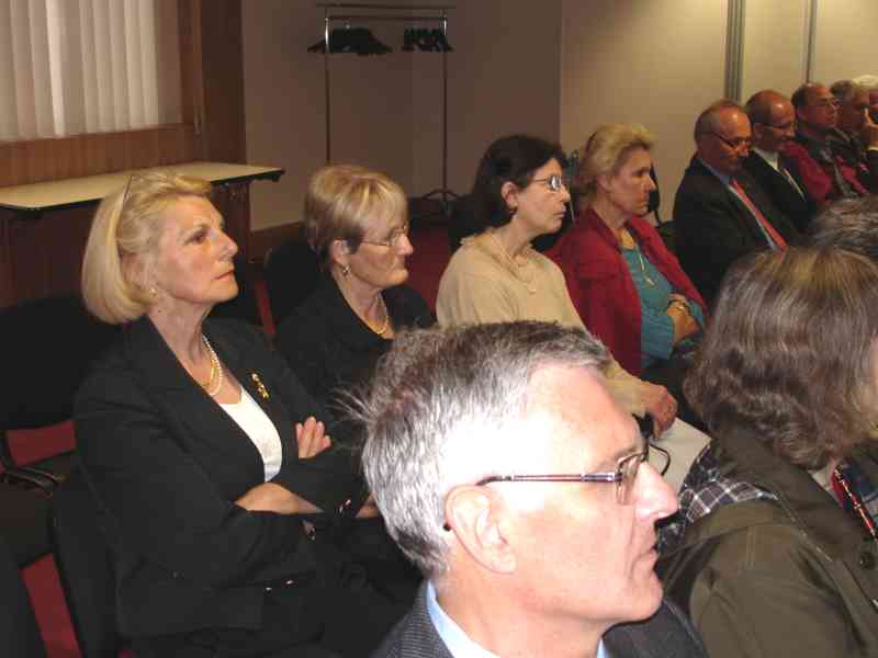 11_DSC02383 (Clement).jpg - ... et d'attention...